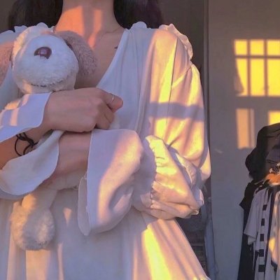 女学生和亨利先生